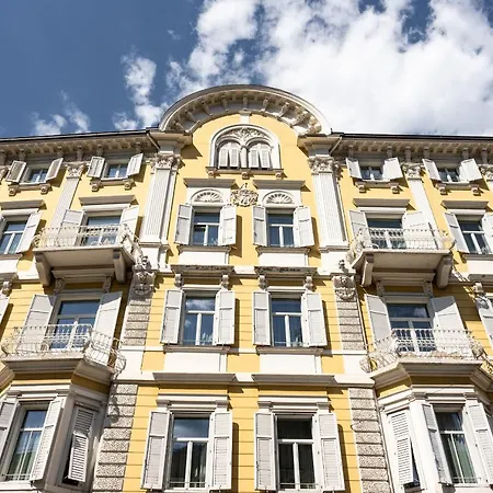 Ξενοδοχείο Stiegl Scala 4*